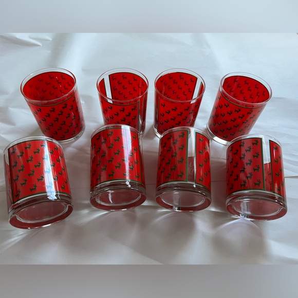 Set of 8 Vintage Christmas Holiday Tumbler low ball glasses by Georges Briard - Picture 4 of 9